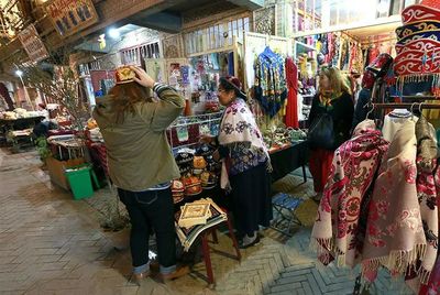 津门网孔祥智 新疆喀什美食与手工艺品一条街的诱惑